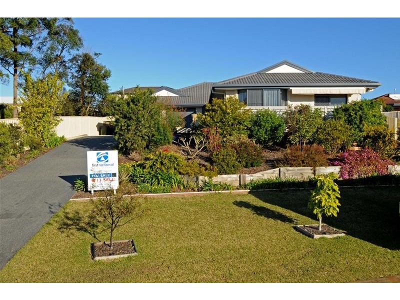 8 Grenadines Way, Bonny Hills NSW 2445