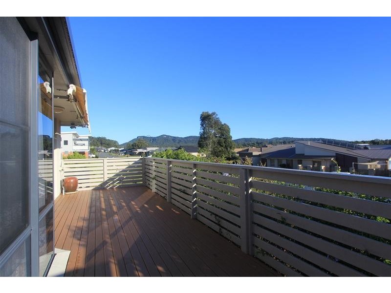 8 Grenadines Way, Bonny Hills NSW 2445