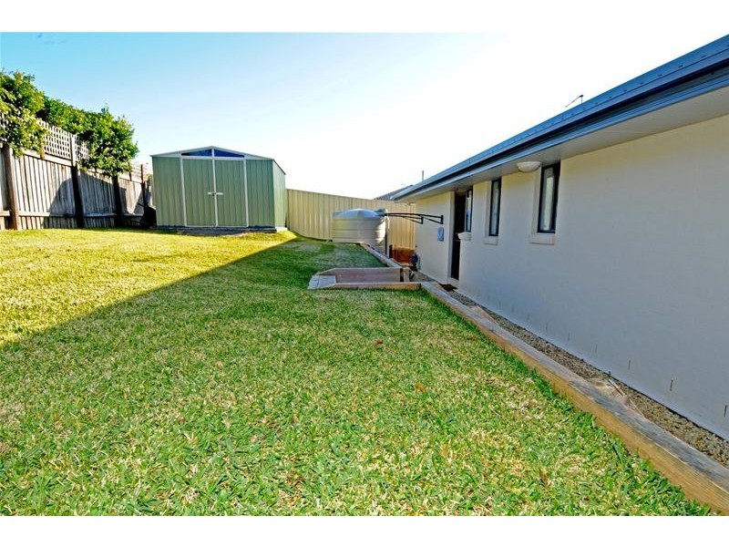 8 Grenadines Way, Bonny Hills NSW 2445