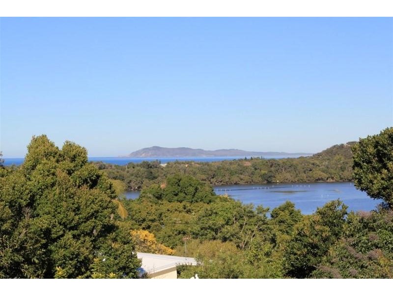 13 Idant Street, Dunbogan NSW 2443