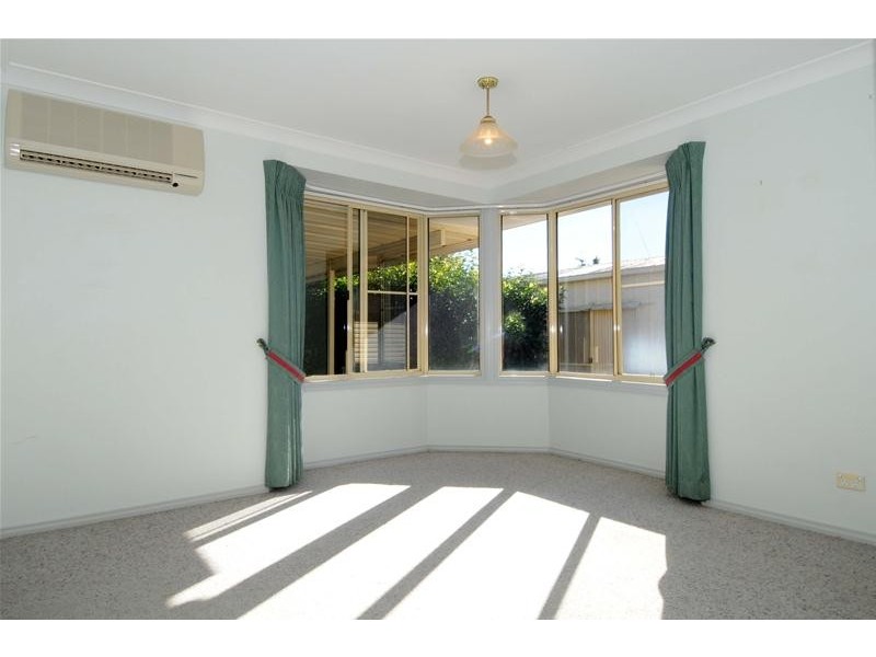 8 Explorers Way, Lake Cathie NSW 2445