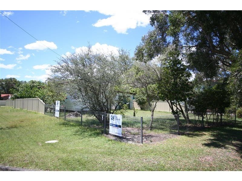 1 Jacaranda Avenue, North Haven NSW 2443