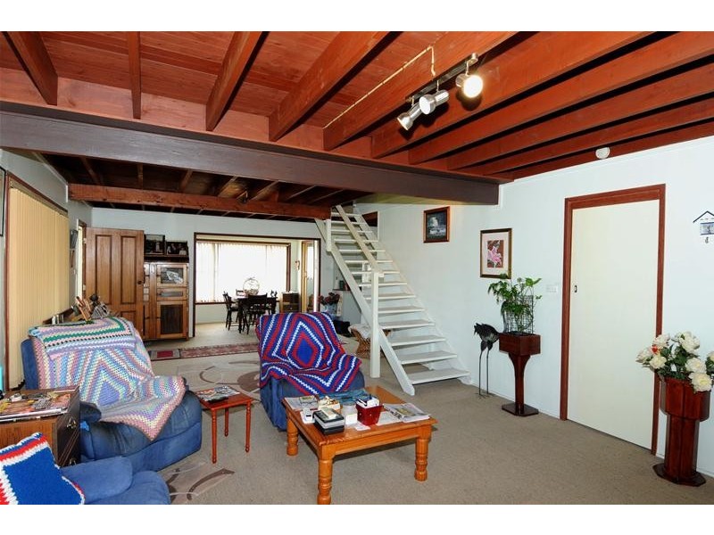 3 Boodgery Street, Lake Cathie NSW 2445