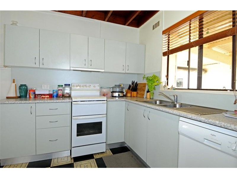 3 Boodgery Street, Lake Cathie NSW 2445