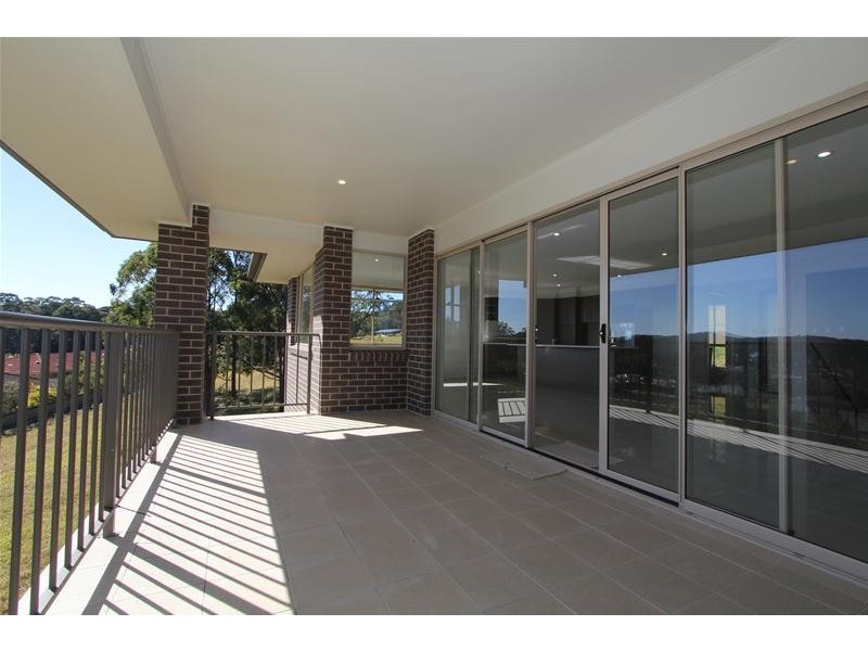 12 Admirals Circle, Laurieton NSW 2443