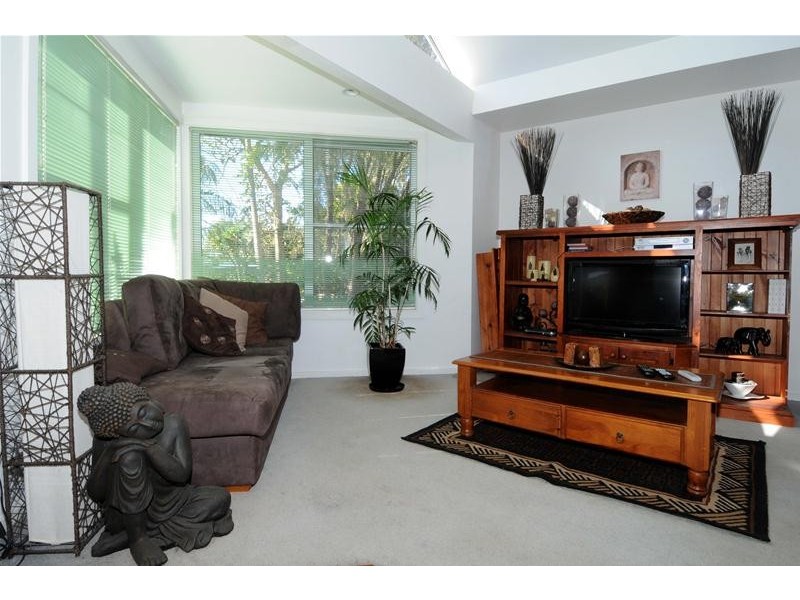 12 Orana Drive, Lake Cathie NSW 2445