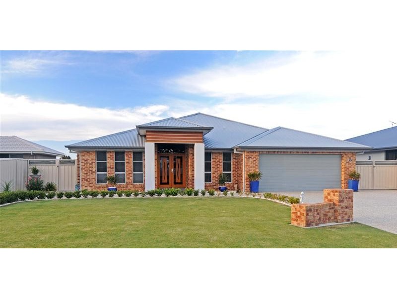 15 Magellan Place, Bonny Hills NSW 2445