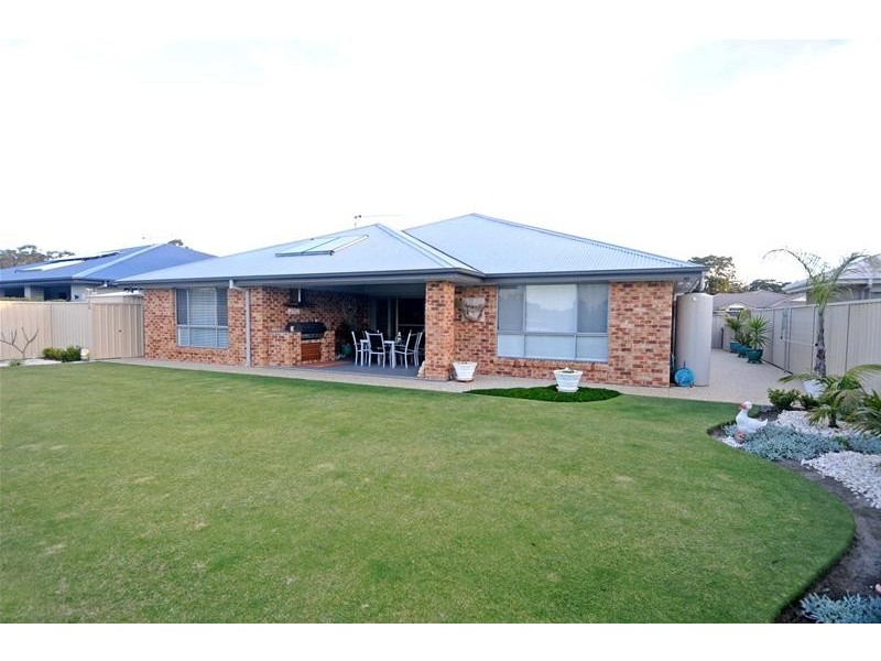15 Magellan Place, Bonny Hills NSW 2445