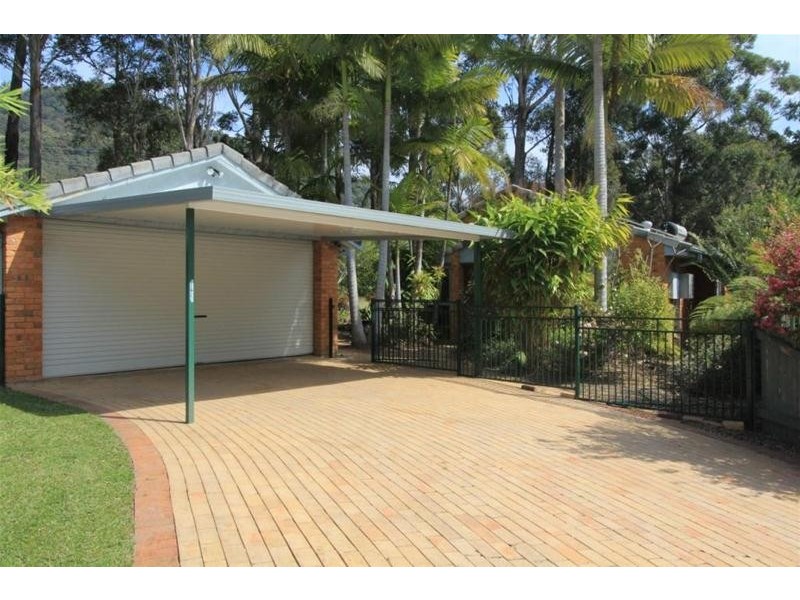 11 Lakeview Crescent, Laurieton NSW 2443