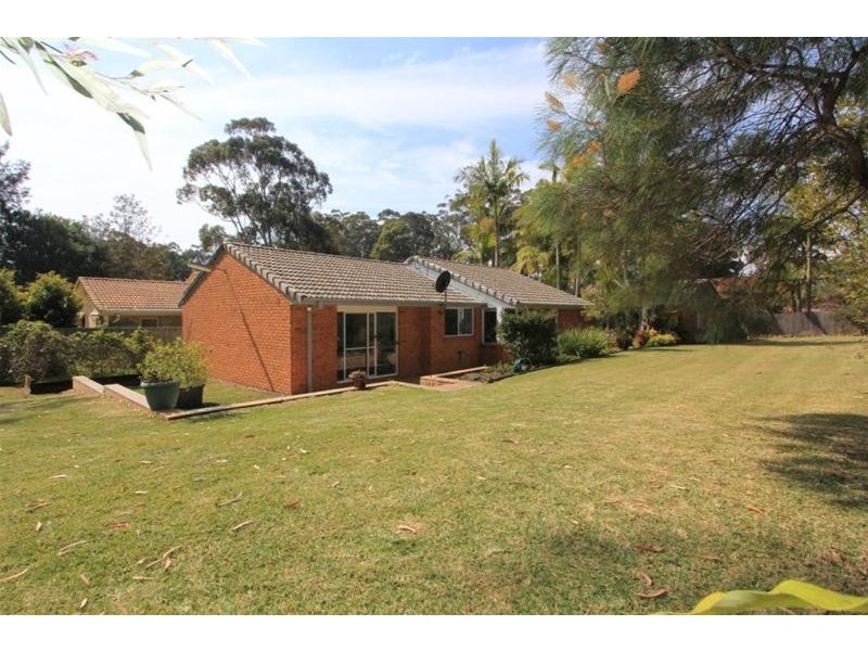 11 Lakeview Crescent, Laurieton NSW 2443