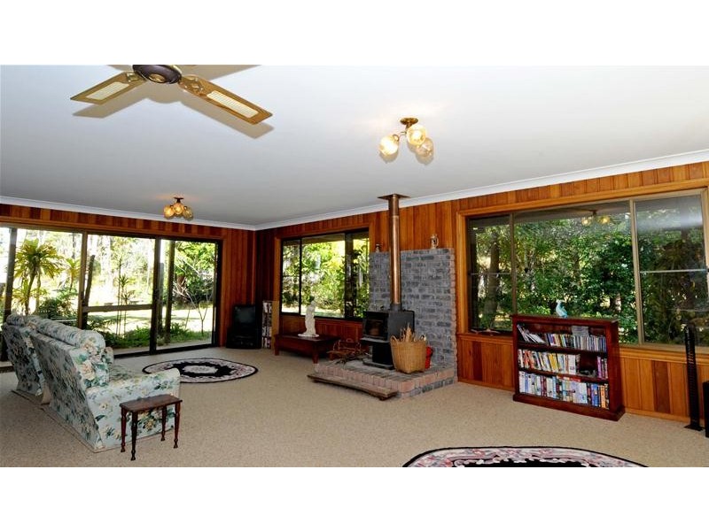 2 Mountain View Road, Laurieton NSW 2443