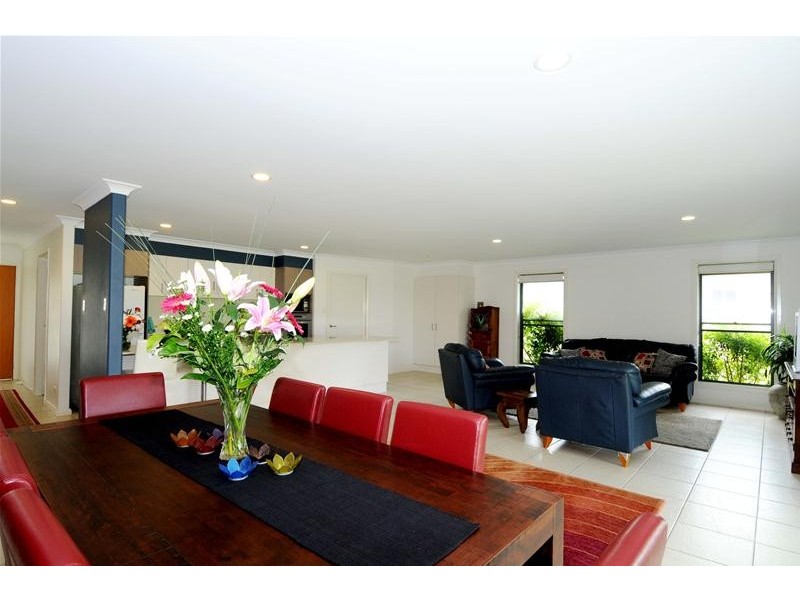 8 Magellan Place, Bonny Hills NSW 2445