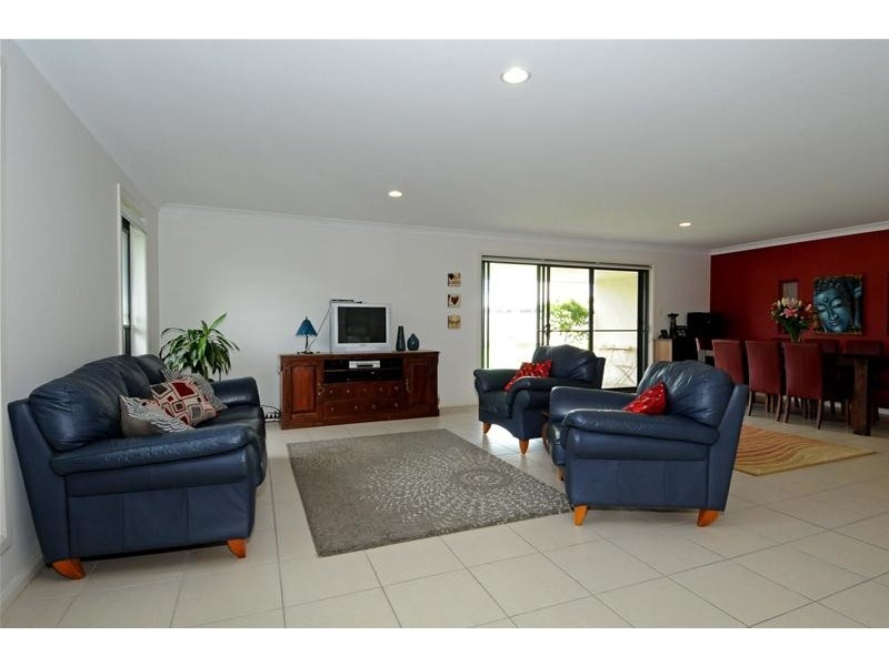 8 Magellan Place, Bonny Hills NSW 2445