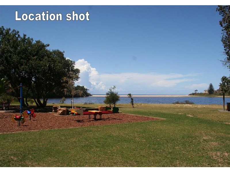 12 Orana Drive, Lake Cathie NSW 2445