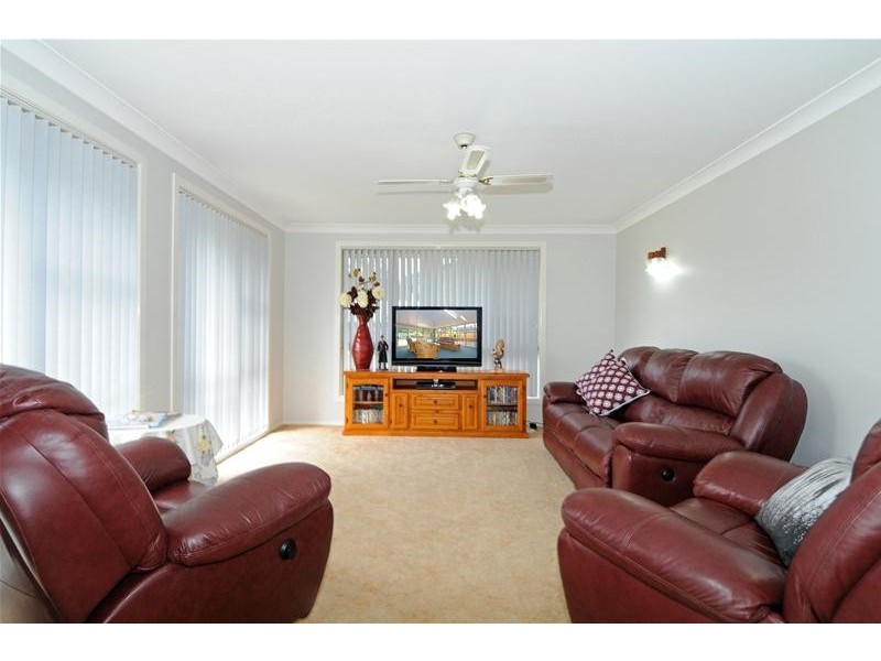 31 Murson Crescent, North Haven NSW 2443