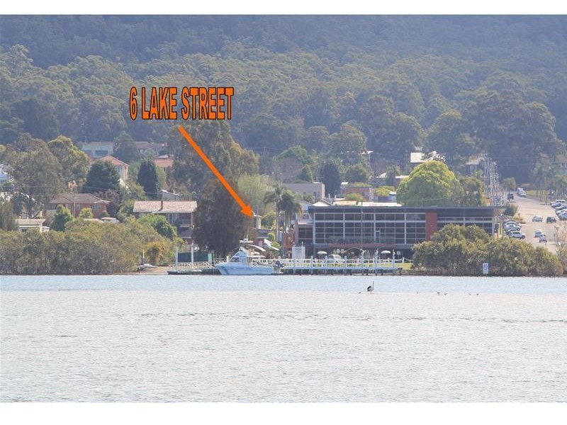 6 Lake Street, Laurieton NSW 2443