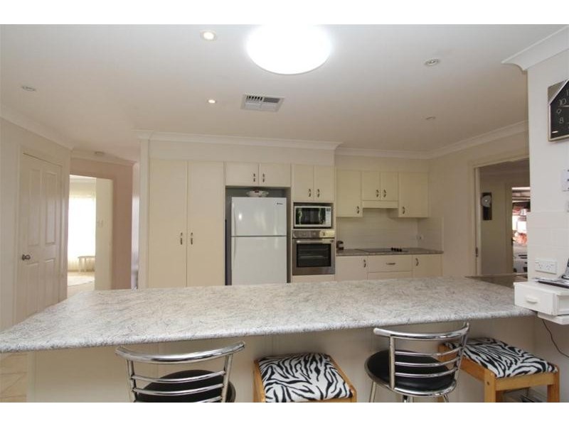 8 Diamentina Way, Laurieton NSW 2443