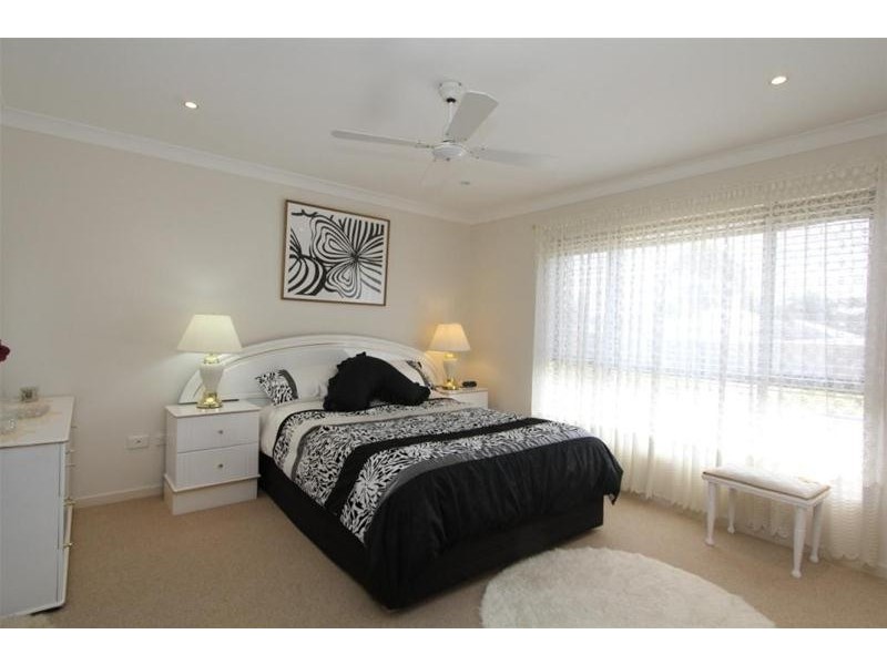 8 Diamentina Way, Laurieton NSW 2443