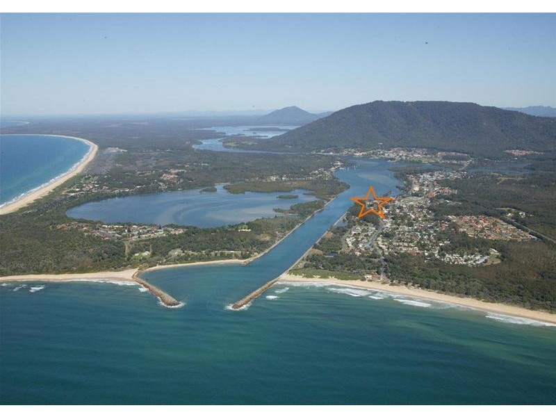27 The Parade, North Haven NSW 2443