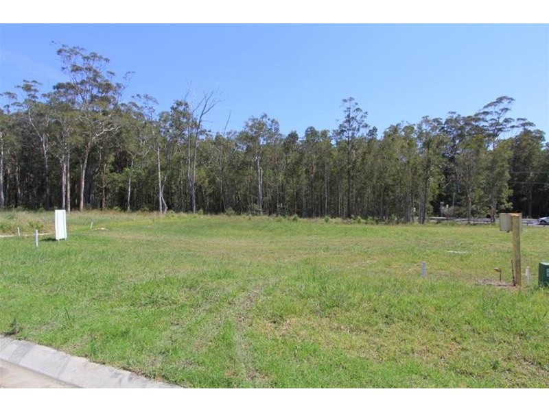 15 Investigator Way, Laurieton NSW 2443