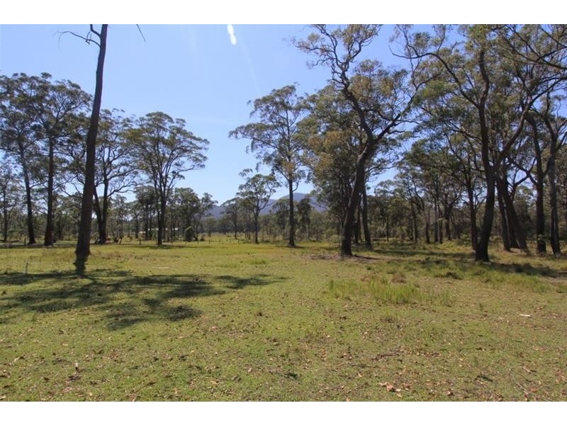 9b Glen Haven Drive, Kew NSW 2439