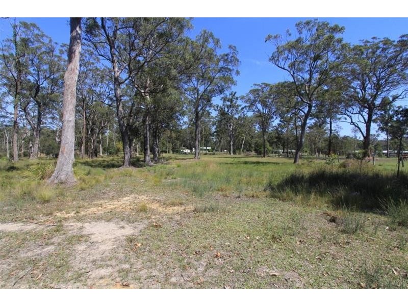 9b Glen Haven Drive, Kew NSW 2439