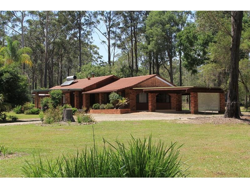 8 Mountain View Road, Laurieton NSW 2443