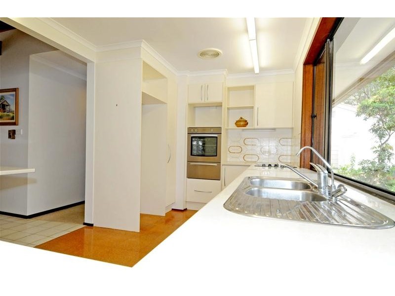 8 Mountain View Road, Laurieton NSW 2443