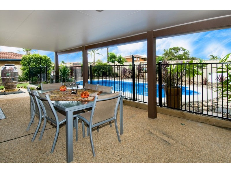 2 Miala Street, Lake Cathie NSW 2445