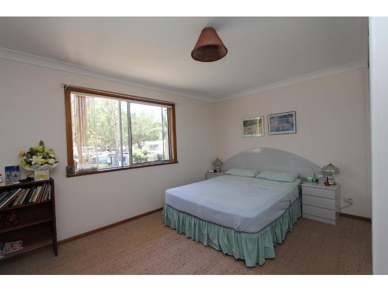 16 Bell Street, Dunbogan NSW 2443