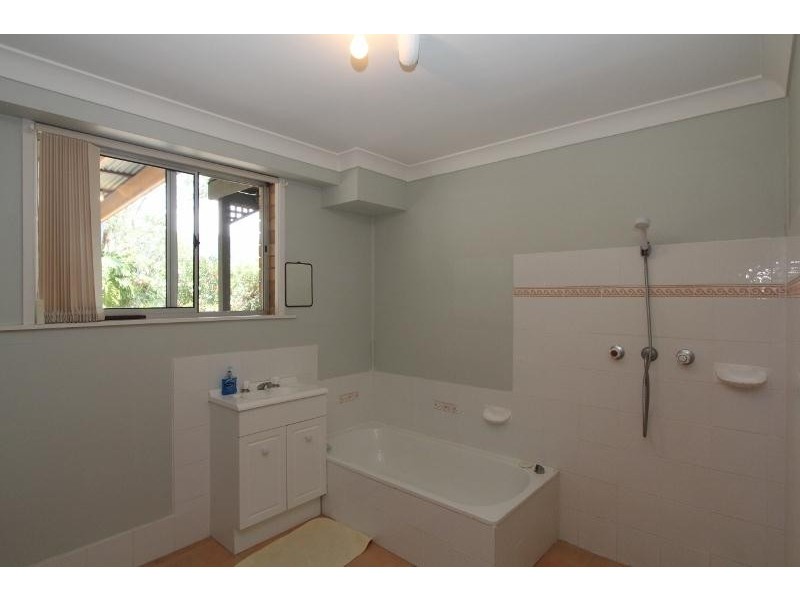 16 Bell Street, Dunbogan NSW 2443