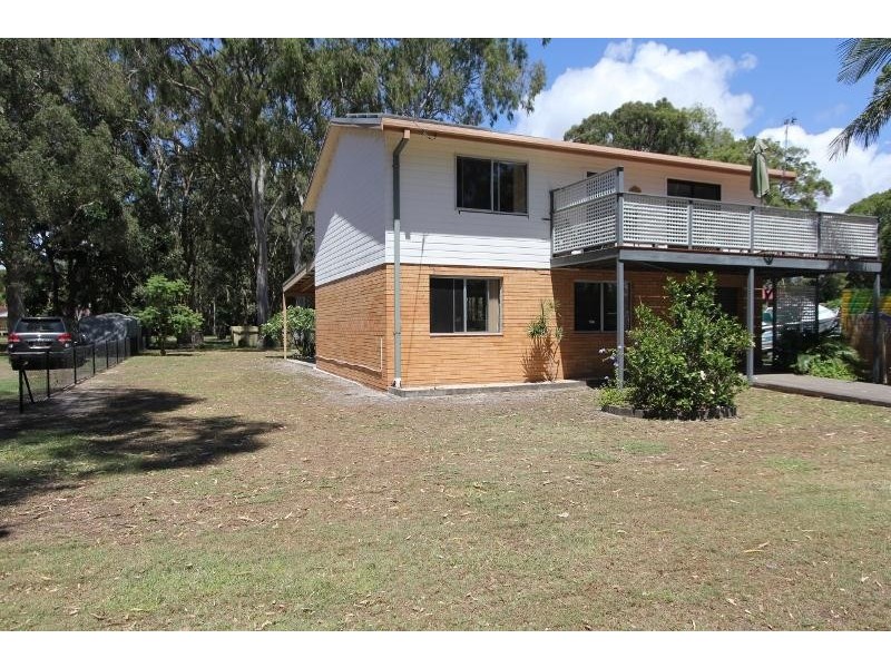 16 Bell Street, Dunbogan NSW 2443