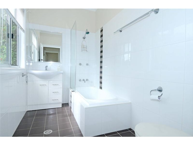 9 Railway Street, Kendall NSW 2439