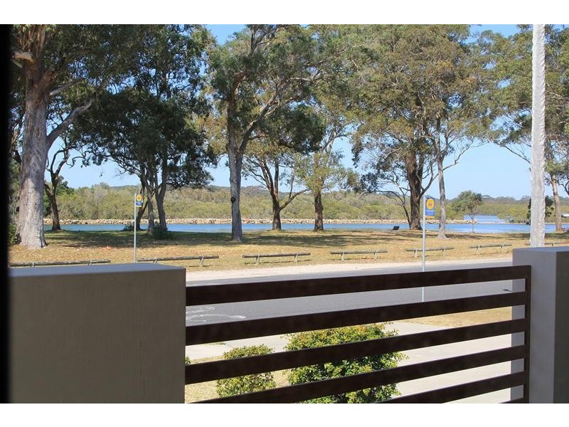 2/39 The Parade, North Haven NSW 2443