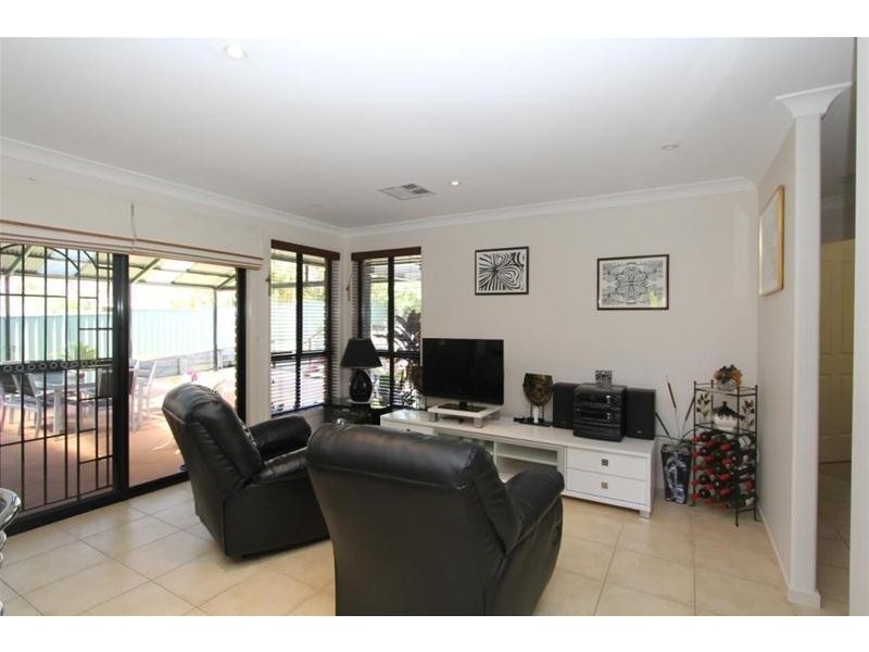 8 Diamentina Way, Laurieton NSW 2443