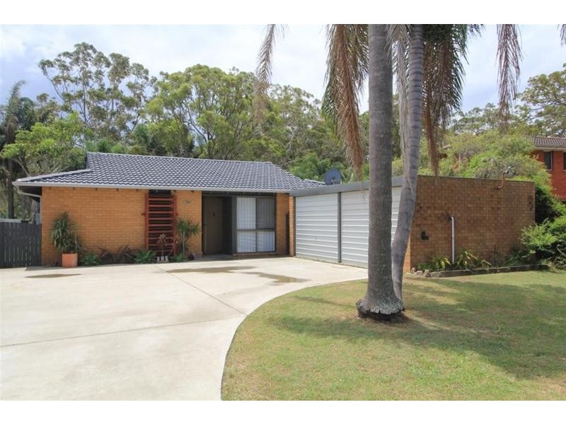 9 Lepemi Place, North Haven NSW 2443