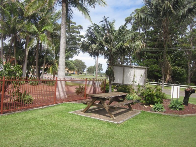 2/31 Alma Street, North Haven NSW 2443