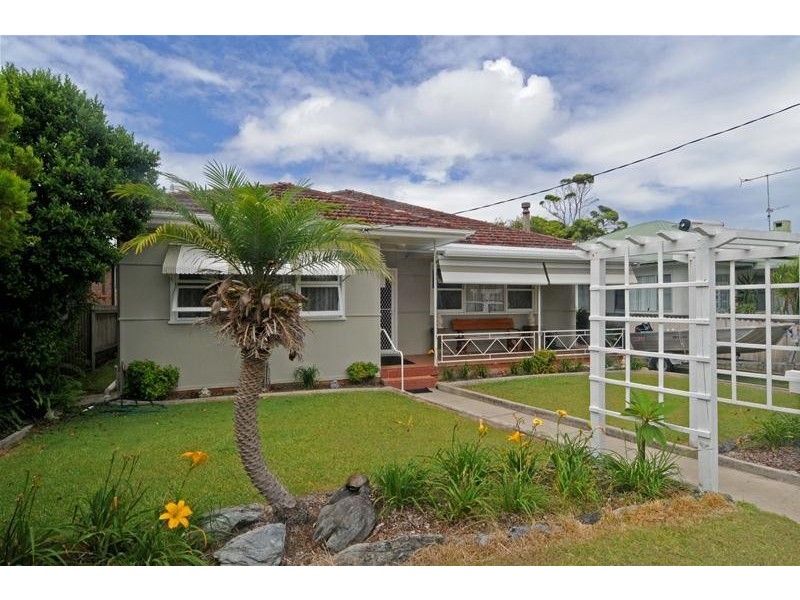 11 Rowley Street, North Haven NSW 2443