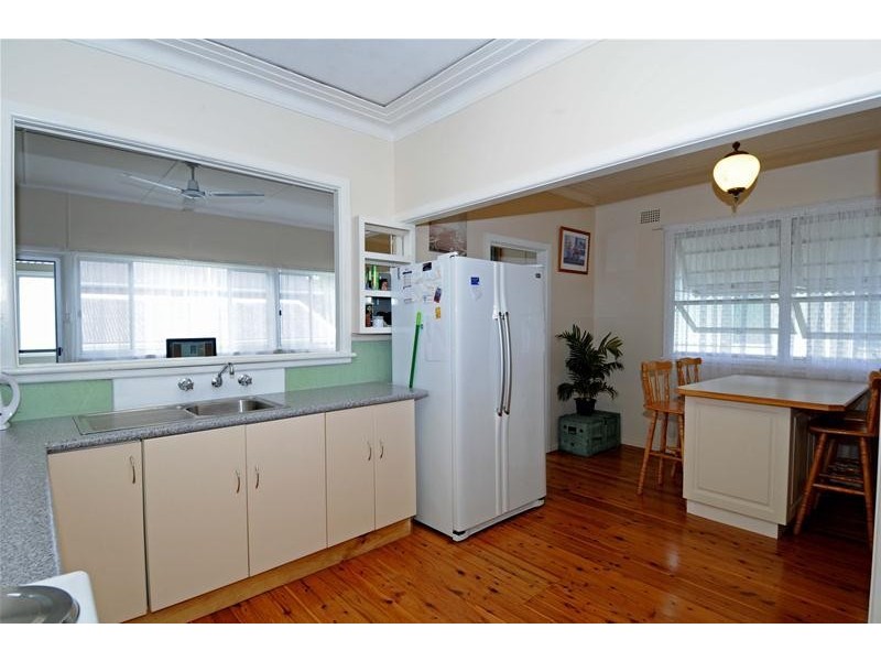 11 Rowley Street, North Haven NSW 2443