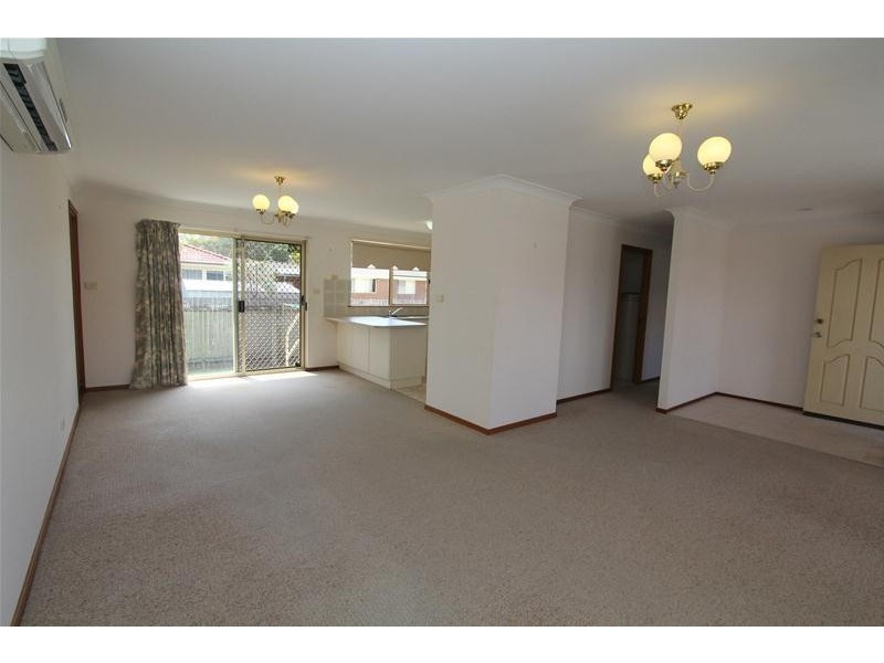 2/24 Edith Street, North Haven NSW 2443