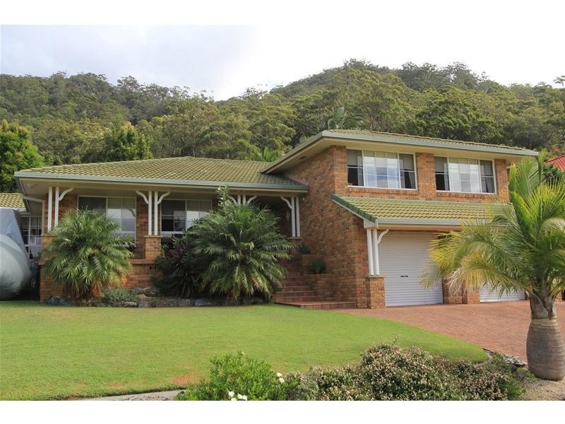 30 Waterview Crescent, Laurieton NSW 2443