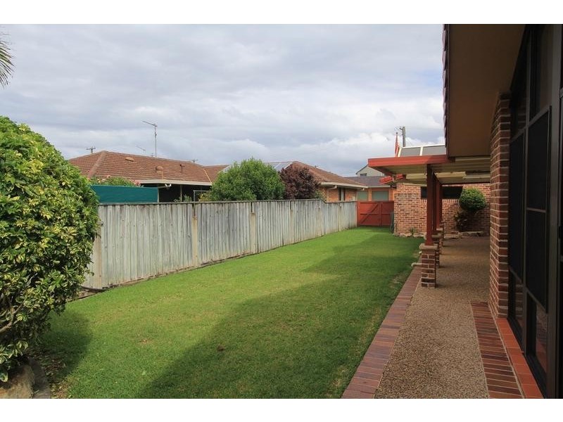 3 Hope Close, Dunbogan NSW 2443