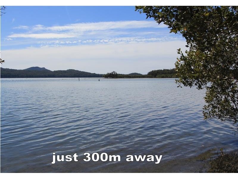 8 St Albans Way, Laurieton NSW 2443
