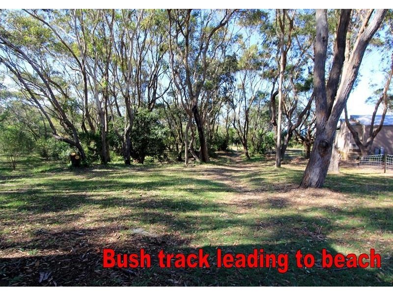 90 Seafront Circuit, Bonny Hills NSW 2445