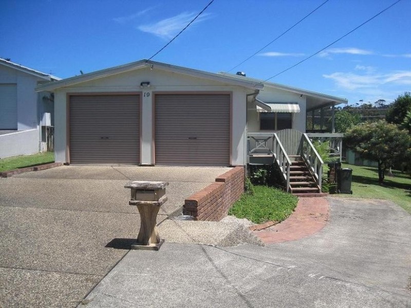 19 Jungarra Cres, Bonny Hills NSW 2445