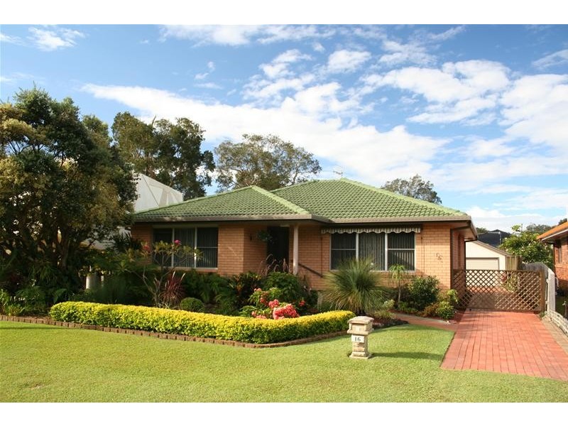 16 Leighton Close, North Haven NSW 2443