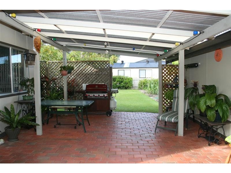 16 Leighton Close, North Haven NSW 2443