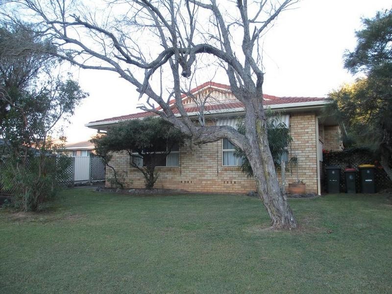 1/70 Fiona Crescent, Lake Cathie NSW 2445