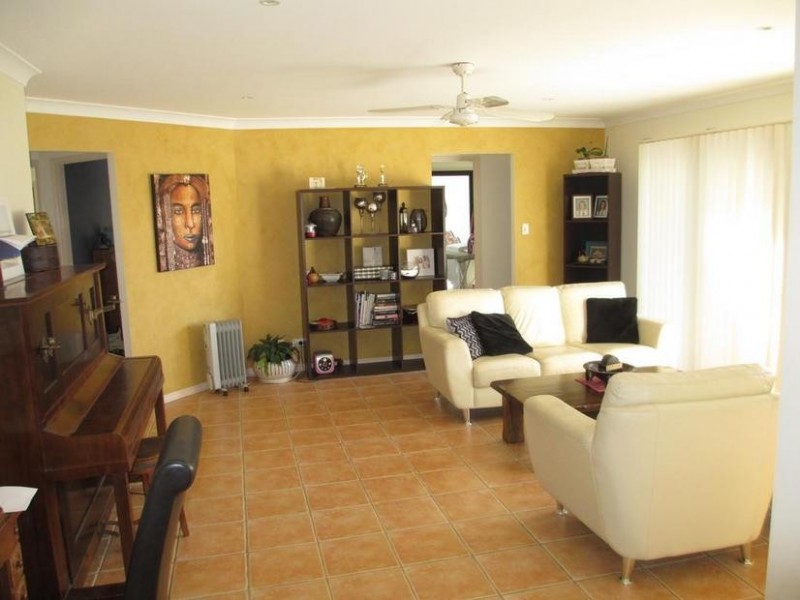 18 Hungerford Place, Bonny Hills NSW 2445