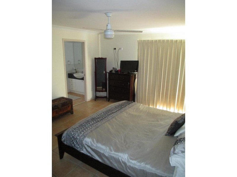 18 Hungerford Place, Bonny Hills NSW 2445